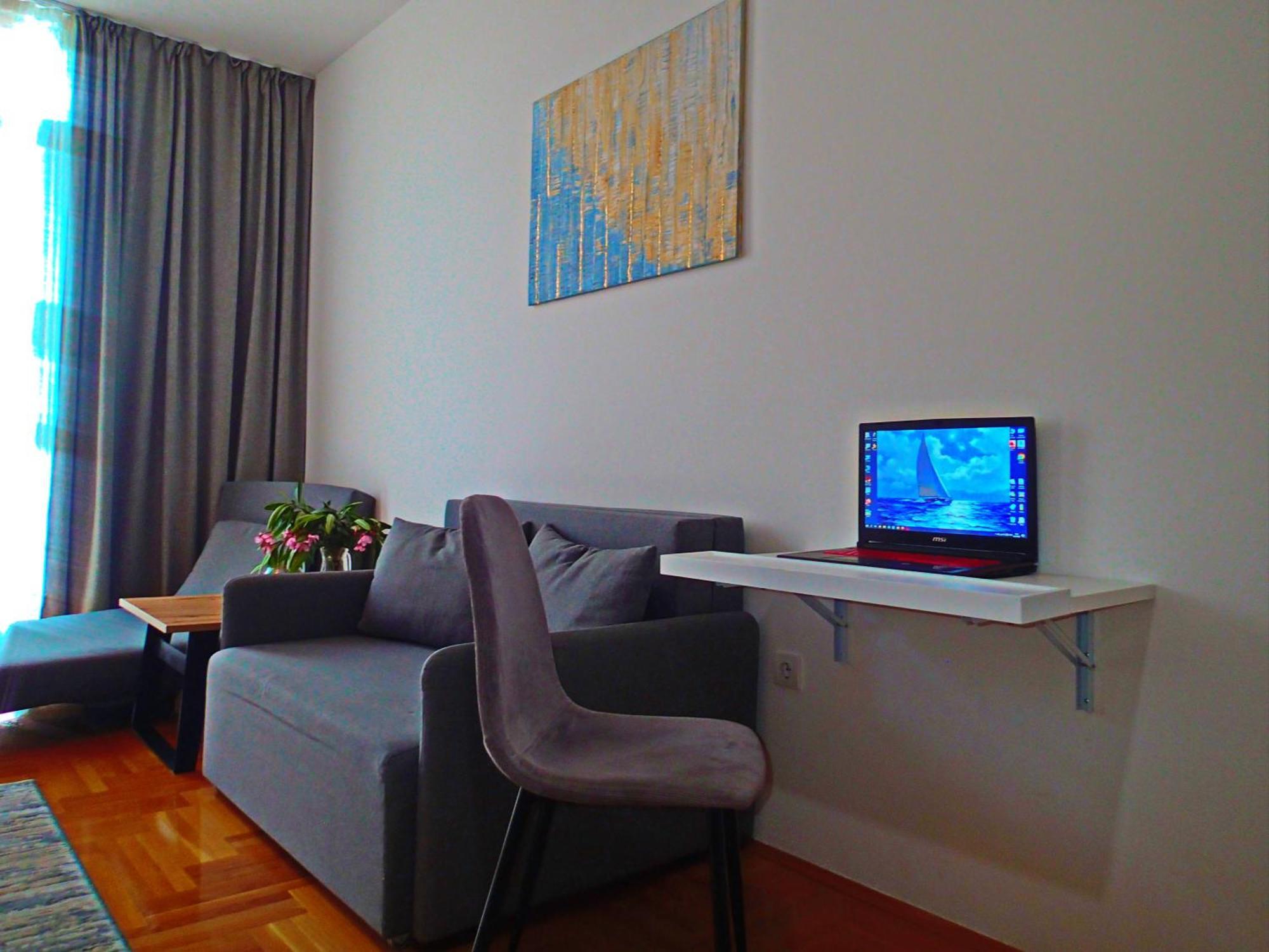 Apartment Sova Тиват Экстерьер фото