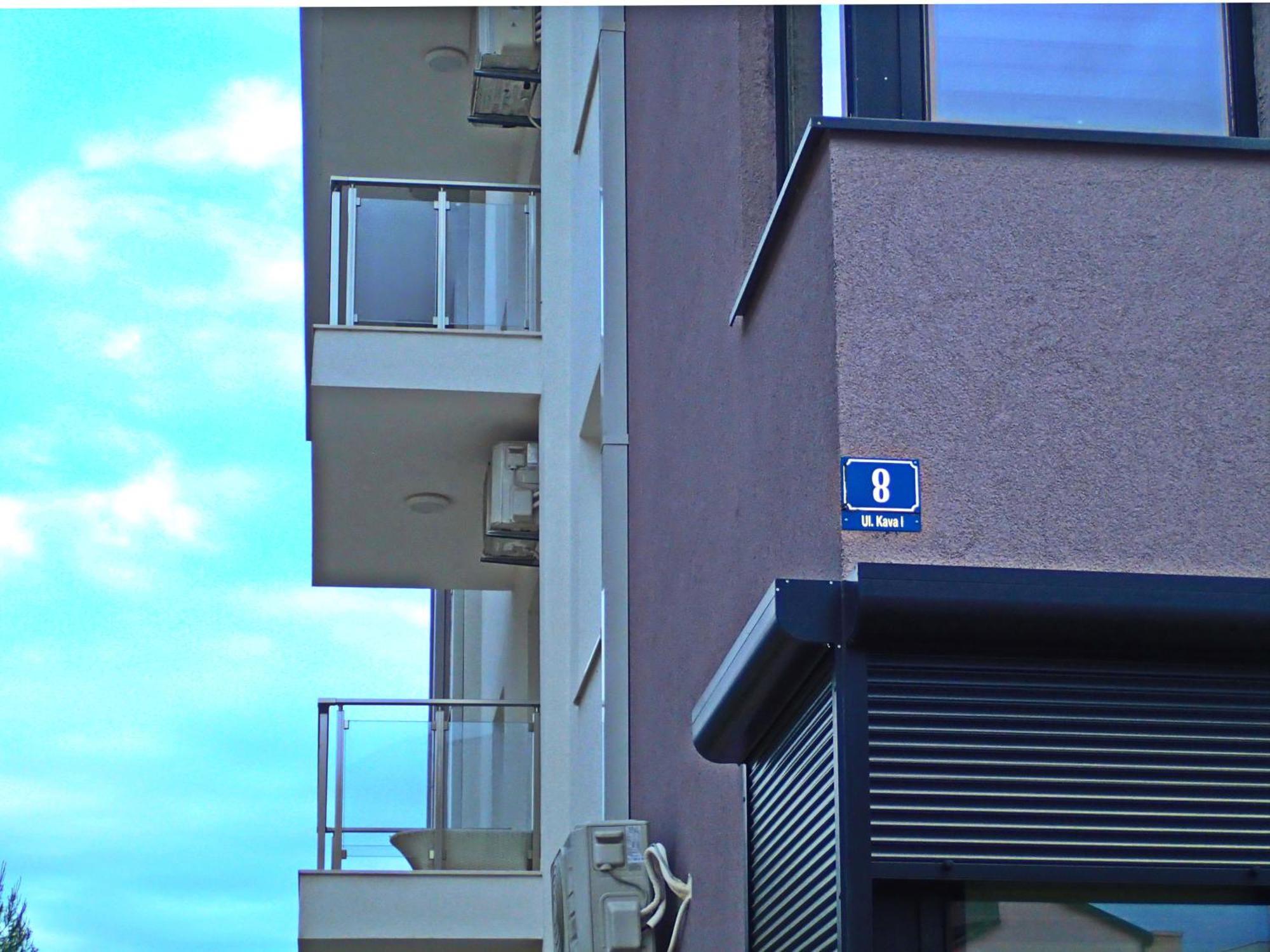 Apartment Sova Тиват Экстерьер фото