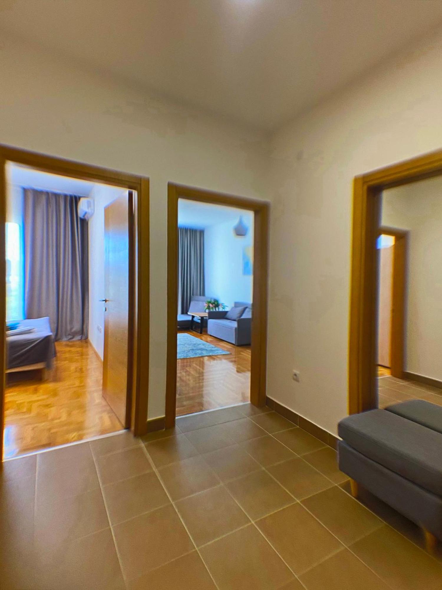 Apartment Sova Тиват Экстерьер фото