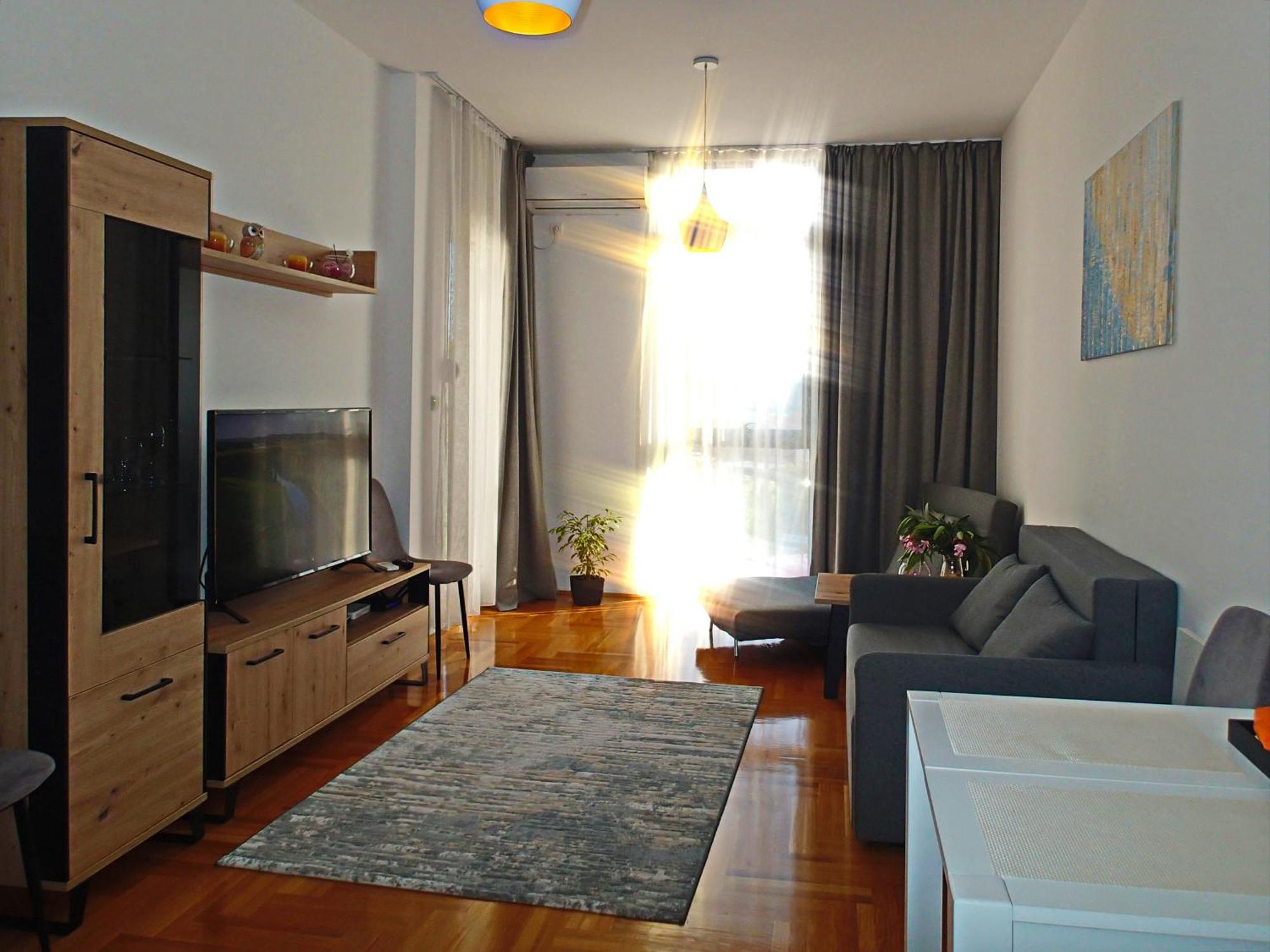 Apartment Sova Тиват Экстерьер фото